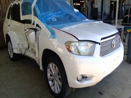 2010 TOYOTA HIGHLANDER, WHITE, LIMITED MODEL, 3.3L, AT, AWD. Z26362
